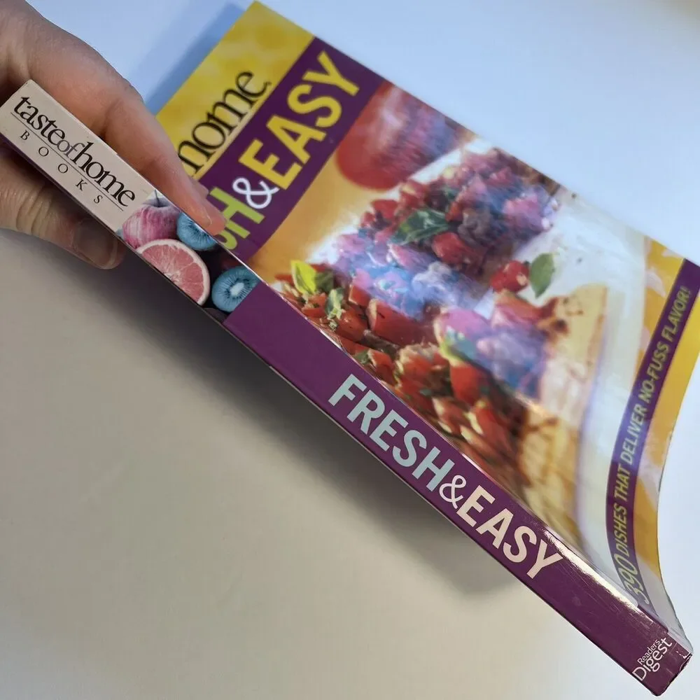 Taste of Home Fresh and Easy 390 Garden Fresh Recipes Cookbook Paperback